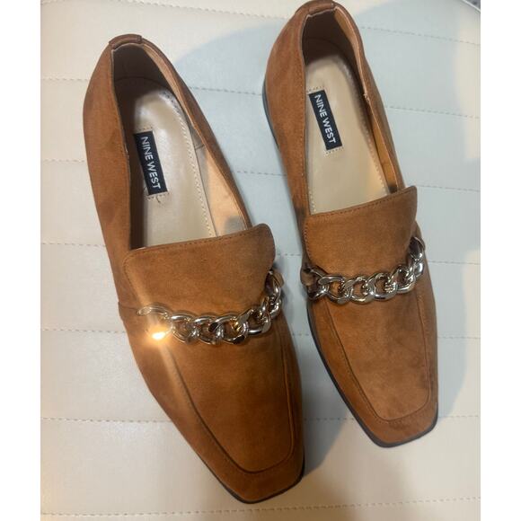 Nine West Suede Camel Loafers Flats Size 10 Buckle Slip Casual Dressy Shoes - Picture 1 of 8